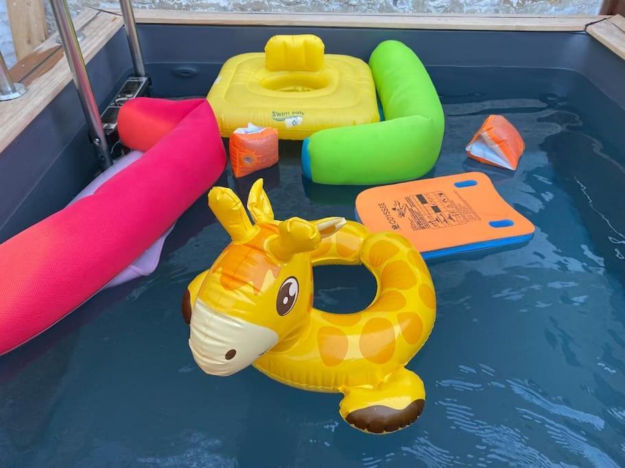 Charentaise 6-8 Personnes Avec Piscine Villa Tonnay-Charente Bagian luar foto