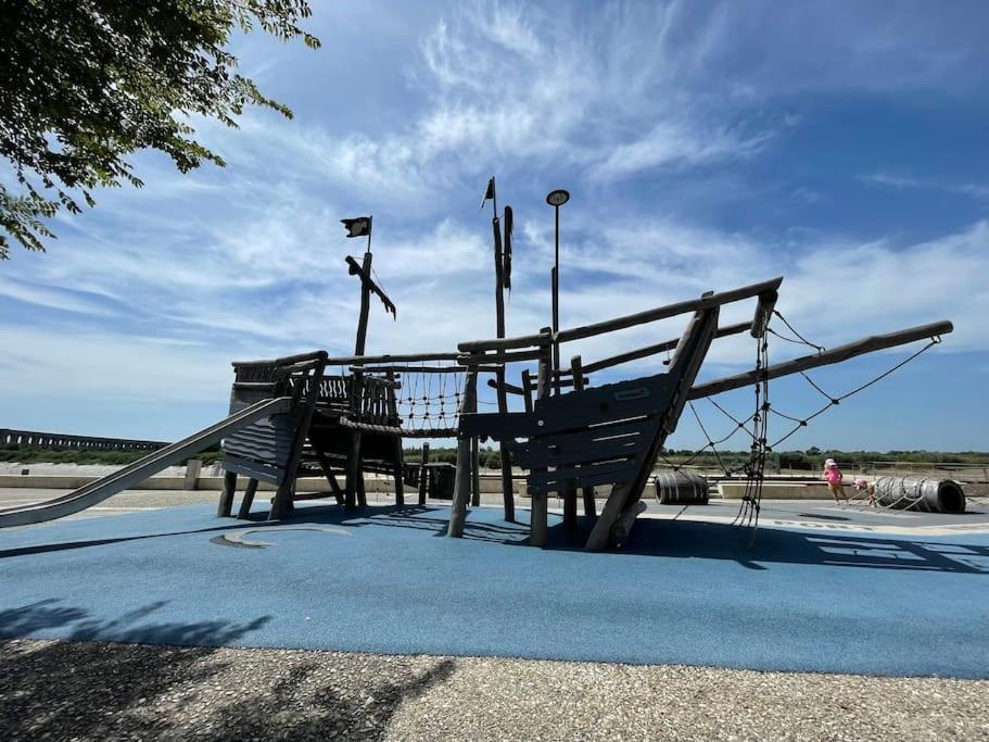 Charentaise 6-8 Personnes Avec Piscine Villa Tonnay-Charente Bagian luar foto